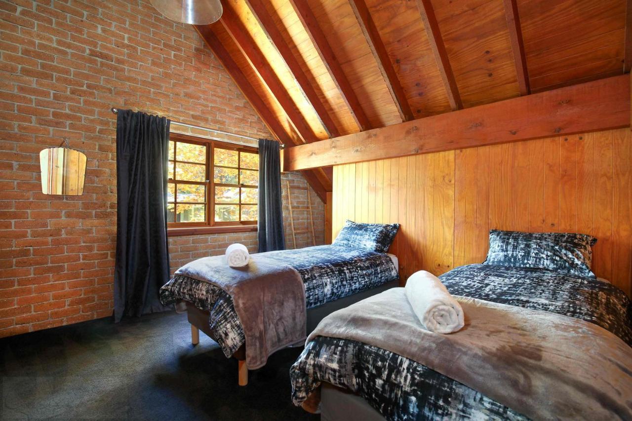 Honeysett Lodge คาทุมบา ภายนอก รูปภาพ